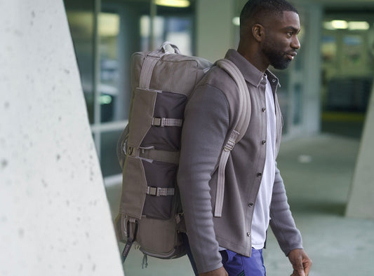 Tennis Duffel in Concrete