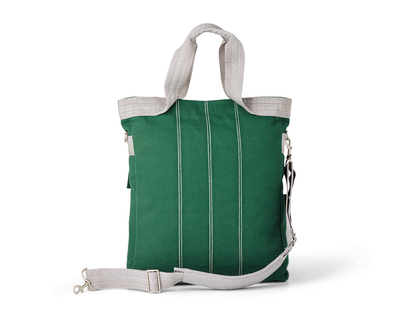 Tennis Tote in Grass